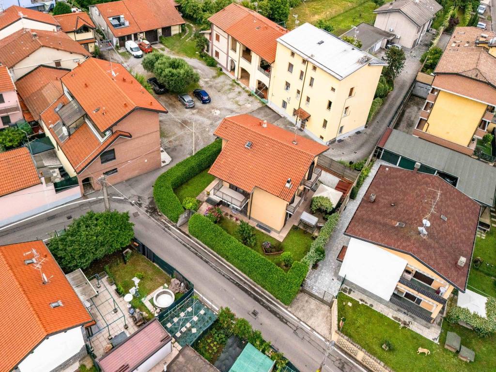 Appartamento a Caronno pertusella in Via Giuseppe Mazzini, 129 - Foto 3