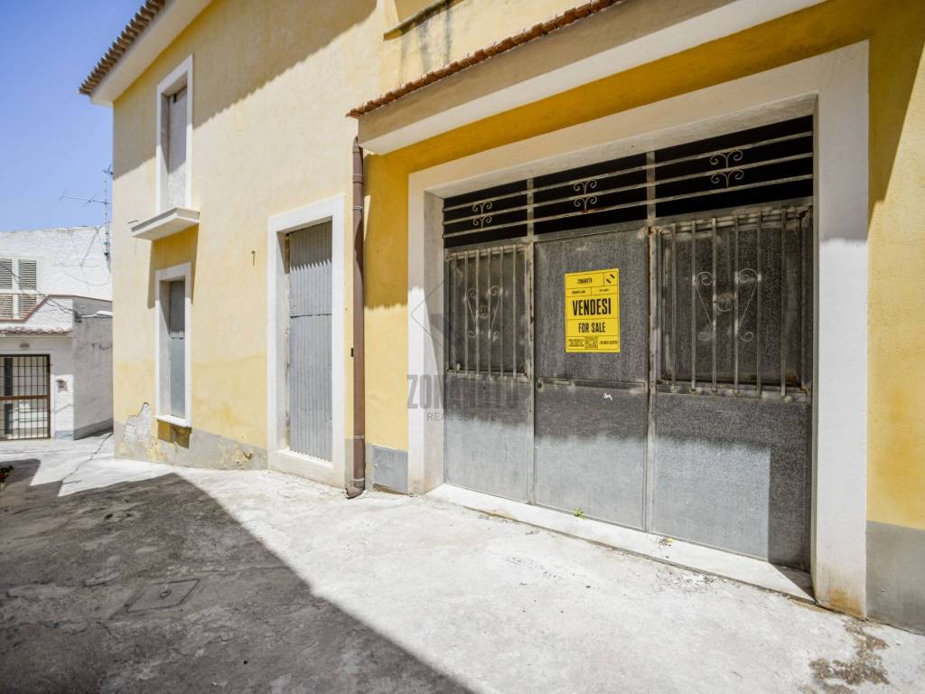 Casa indipendente a Noto in Vico Natoli e Perez, 5 - Foto 2