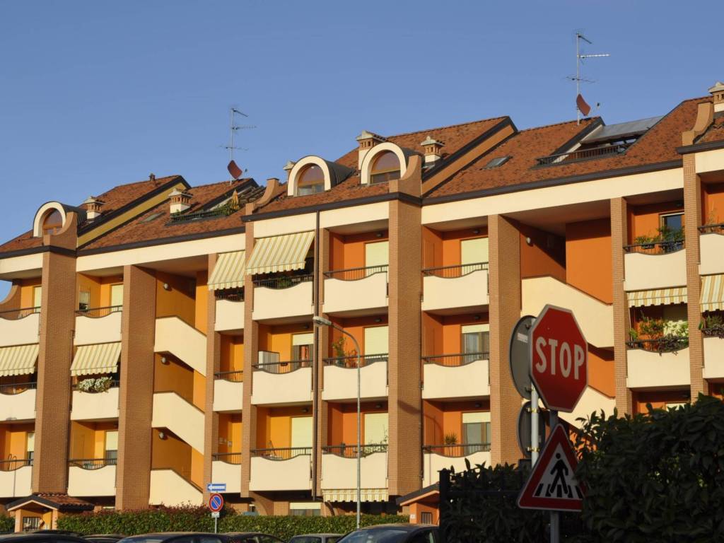 Attico / mansarda a Oleggio in Piazza Vittime del Terrorismo - Foto 2
