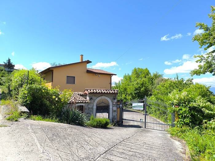 Villa a Frigento in Via Valle dei Conti - Foto 2