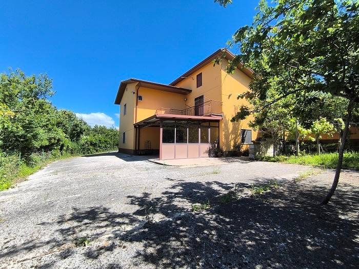 Villa a Frigento in Via Valle dei Conti - Foto 3