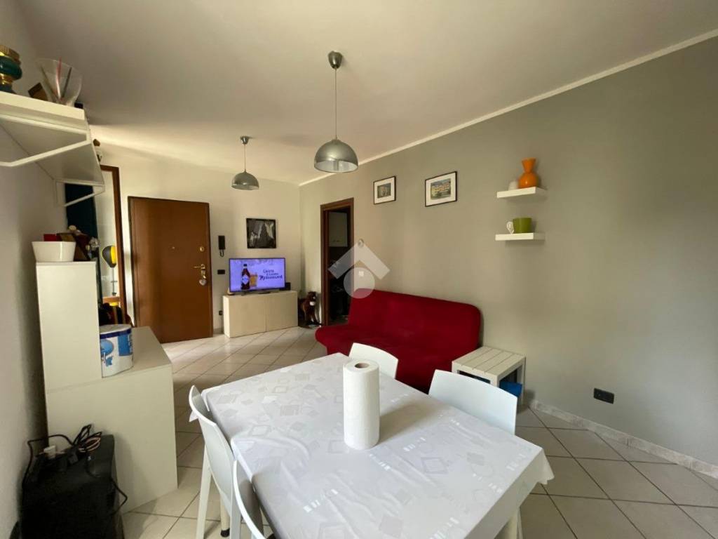 Appartamento a Oleggio in Viale dei Tigli, 2 - Foto 2