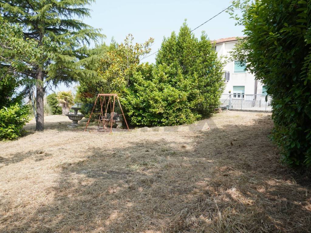 Appartamento a Gubbio in Via Nazzareno Petrini Rossi, 6 - Foto 2