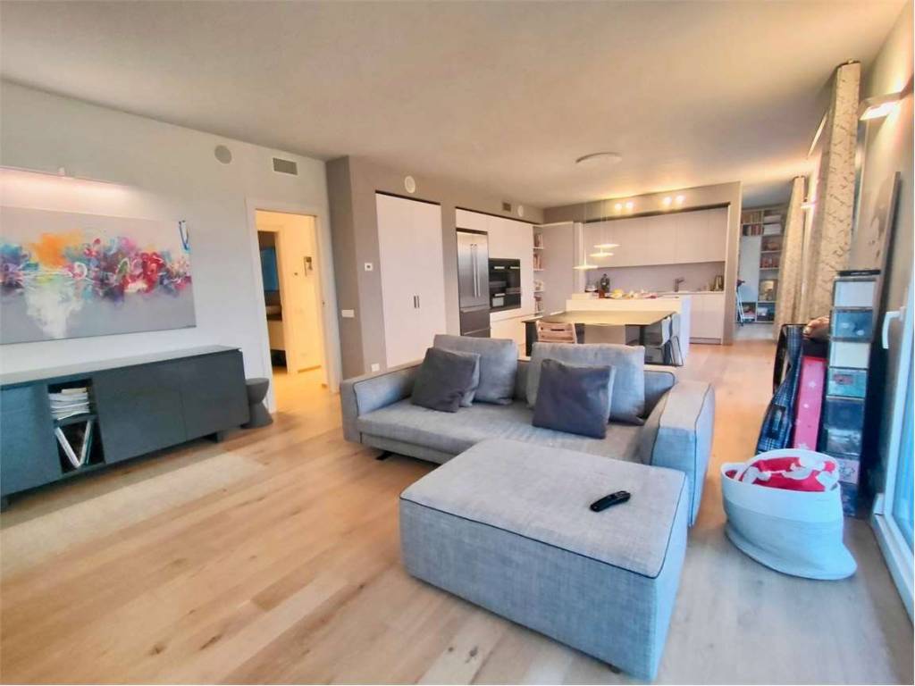 Appartamento a Gavirate in via calcinate, 7 - Foto 2