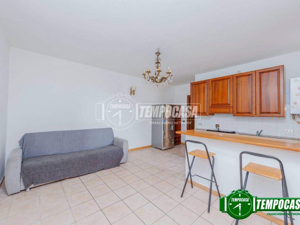 Appartamento a Binasco in Via Colombo - Foto 4