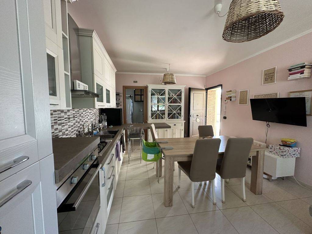 Appartamento a Castiglione del lago in Via Bruno Buozzi - Foto 4