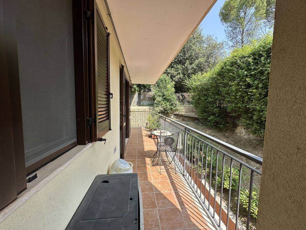 Appartamento a Castiglione del lago in Via Bruno Buozzi - Foto 5