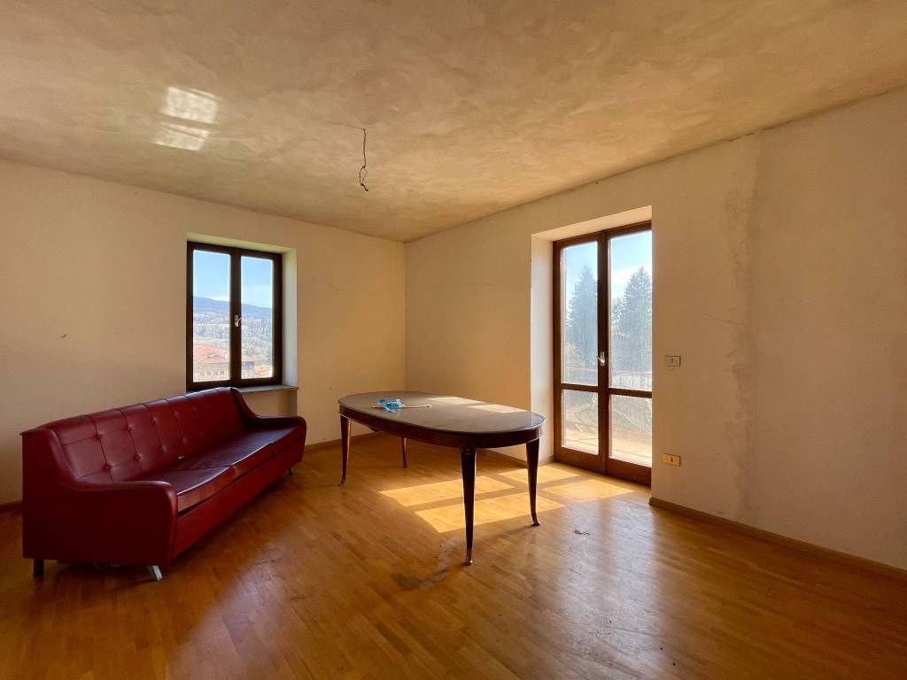 Villa a Borgo d'anaunia in Via Dante Alighieri, 63 - Foto 4