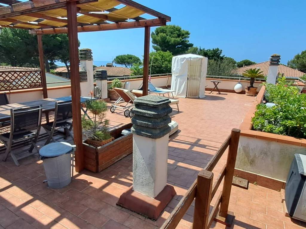 Appartamento a Livorno in Via Mario Puccini - Foto 4