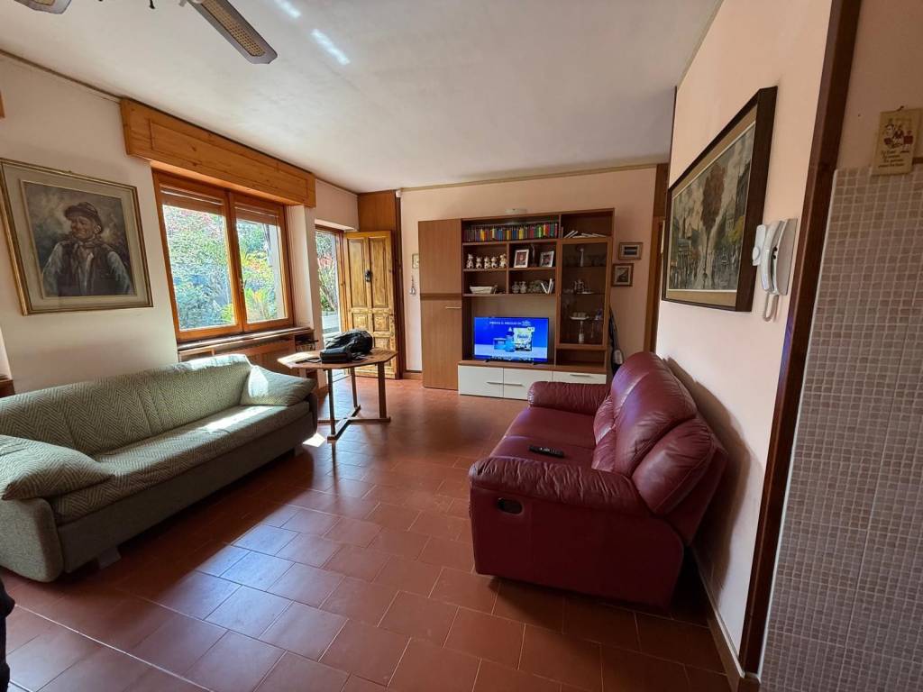 Appartamento a Baveno in Via Due Riviere - Foto 2