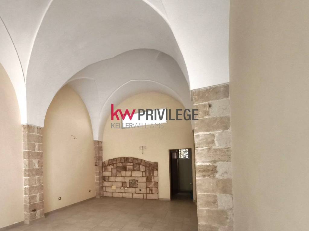 Appartamento a Brindisi in Via Cristoforo Colombo, 9 - Foto 2