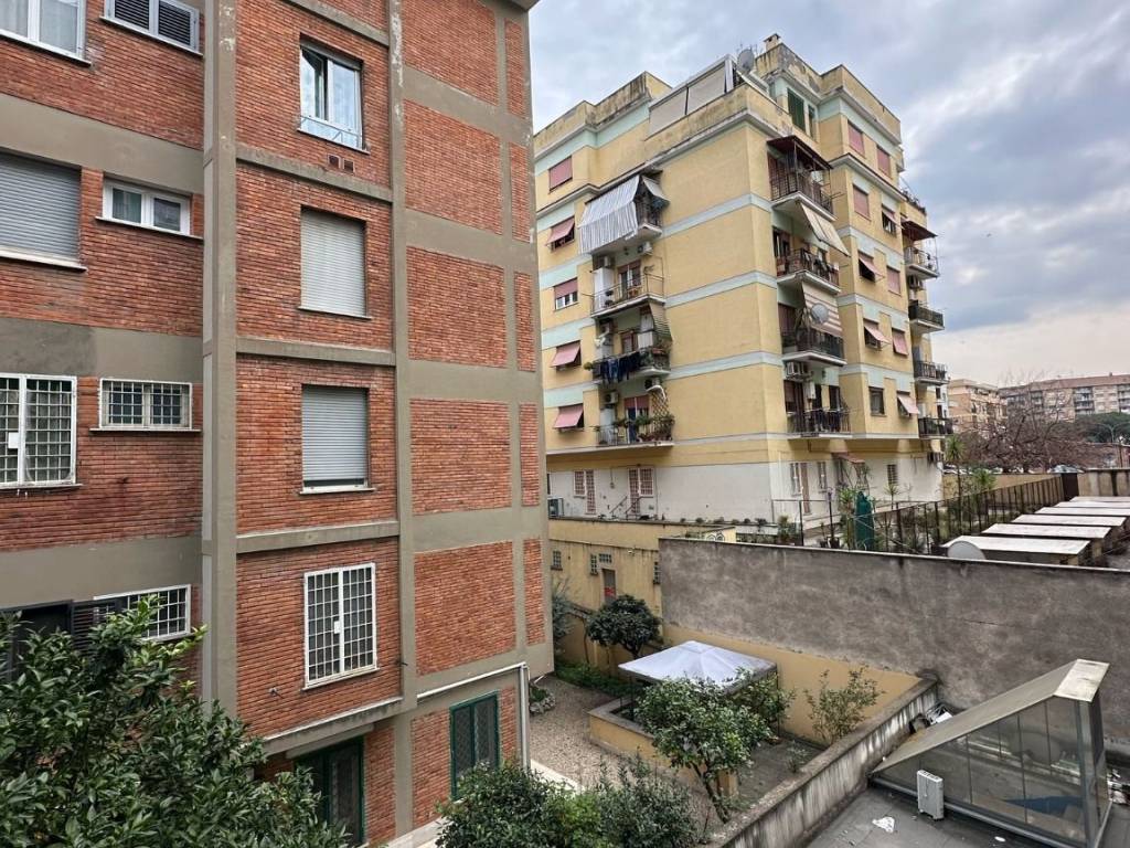 Appartamento a Roma in Viale della Venezia Giulia, 24 - Foto 5