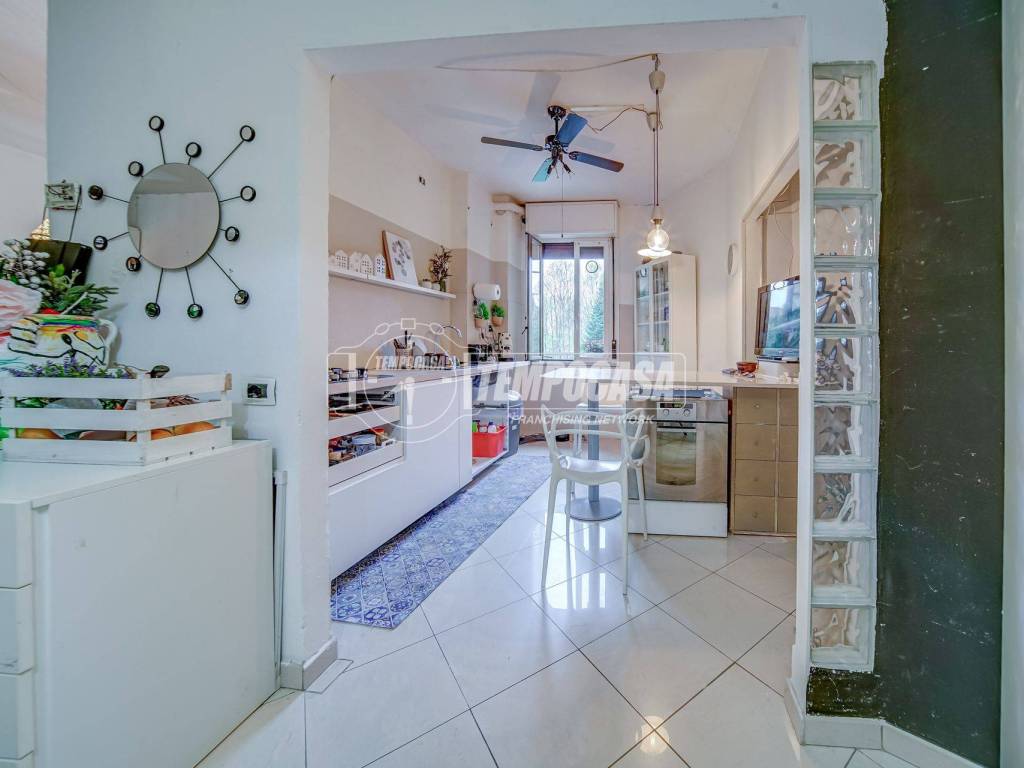 Appartamento a Cardano al campo in Via PER CASORATE 9/D - Foto 2