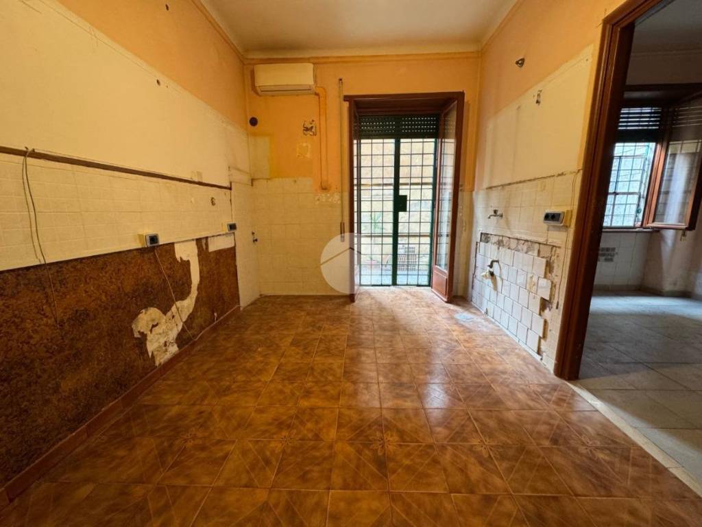 Appartamento a Roma in Via Gian Luca Squarcialupo - Foto 2