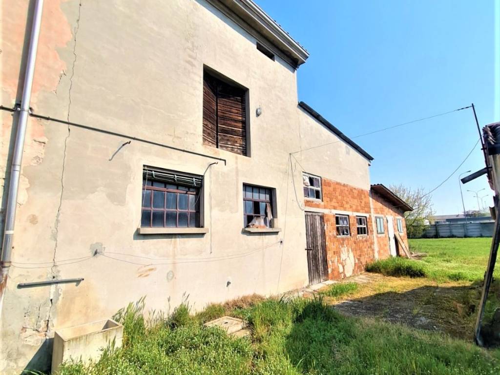 Rustico / casale a Gualtieri in SP63r - Foto 3
