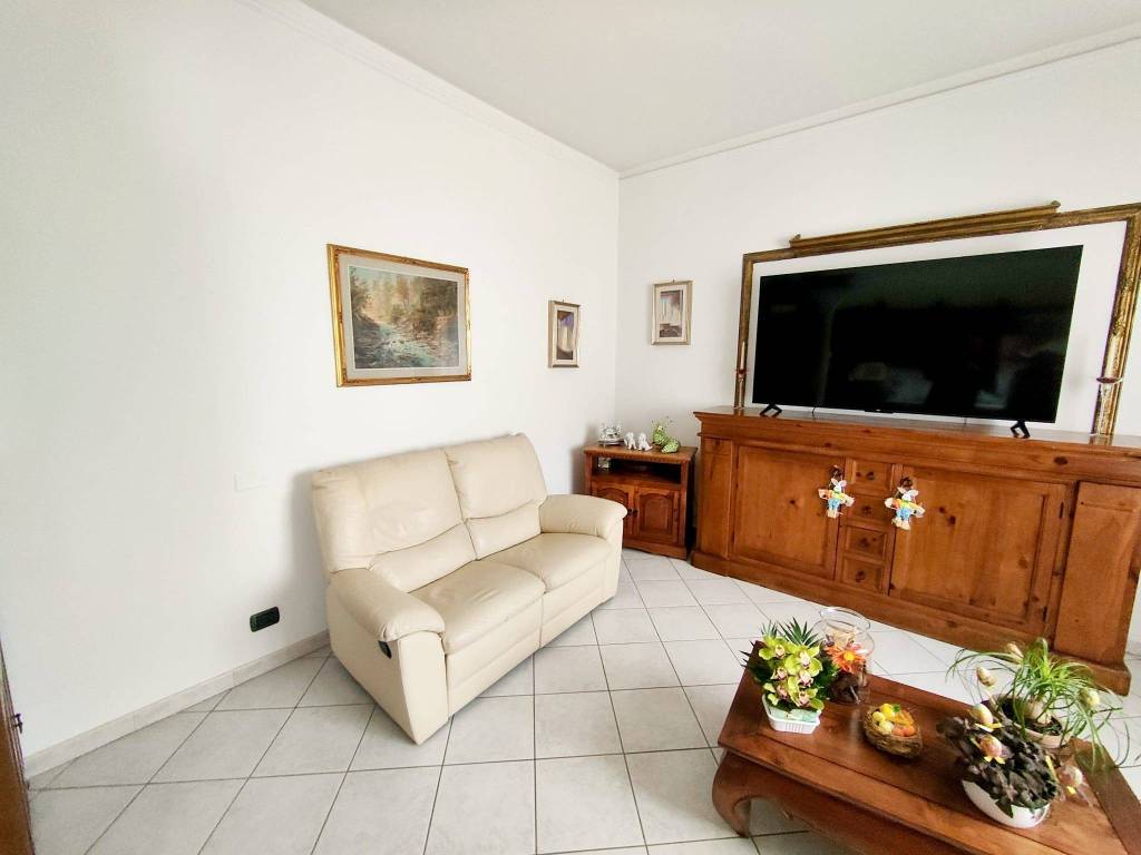 Appartamento a Prato in Via Giovanni Marradi - Foto 3