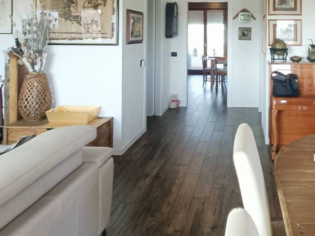 Appartamento a Busto arsizio in VIA ALBA, 51 - Foto 4