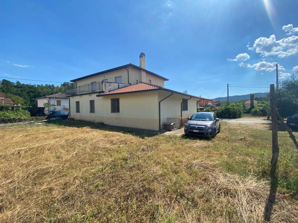 Villa a Villafranca in lunigiana in Via Piano di Virgoletta - Foto 1