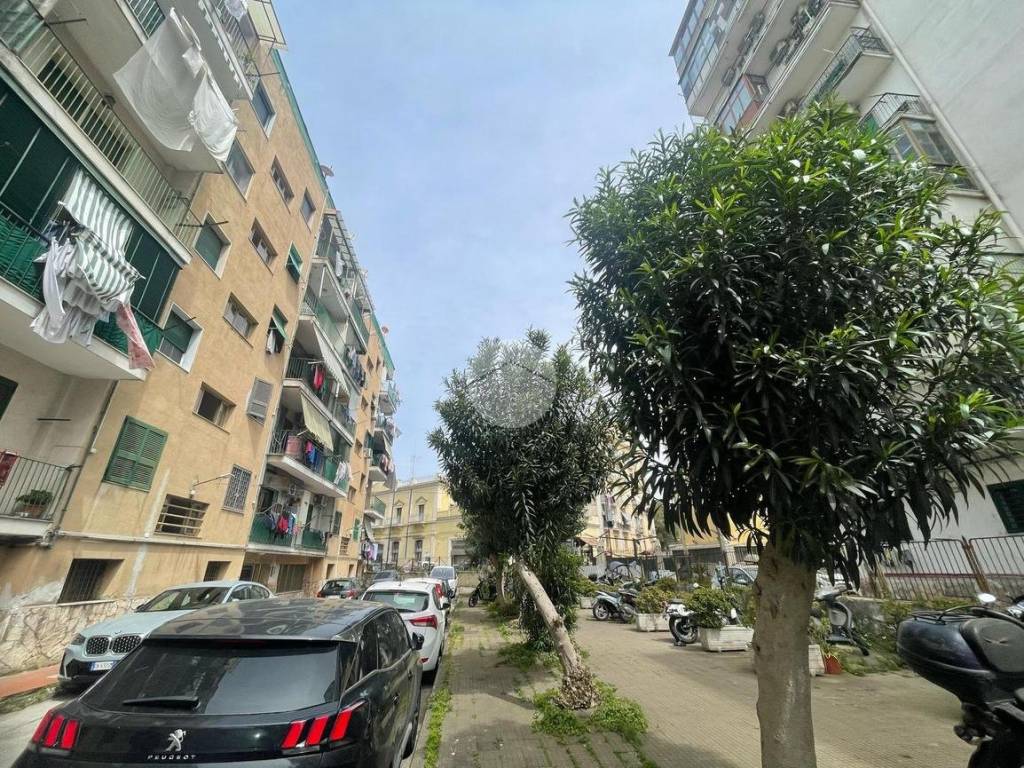 Appartamento a Napoli in Via Matteo Andrea Acquaviva, 21 - Foto 3