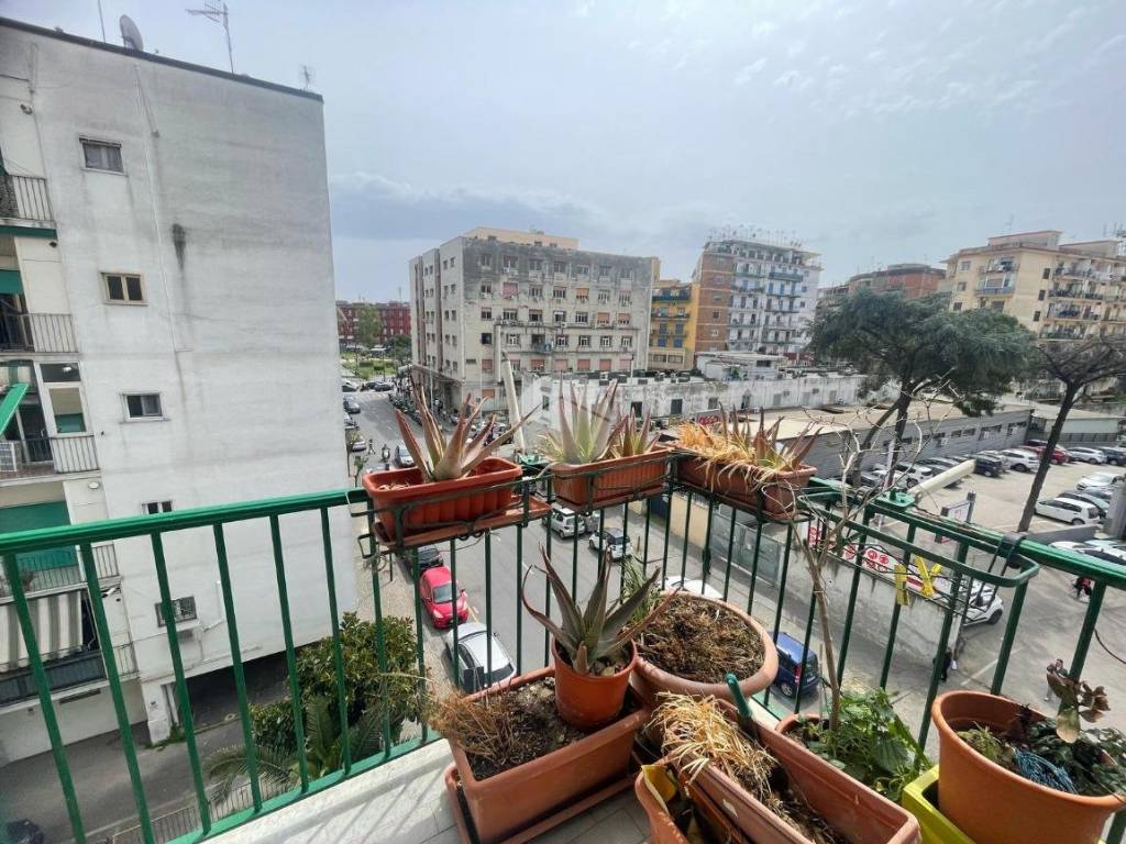 Appartamento a Napoli in Via Matteo Andrea Acquaviva, 21 - Foto 4