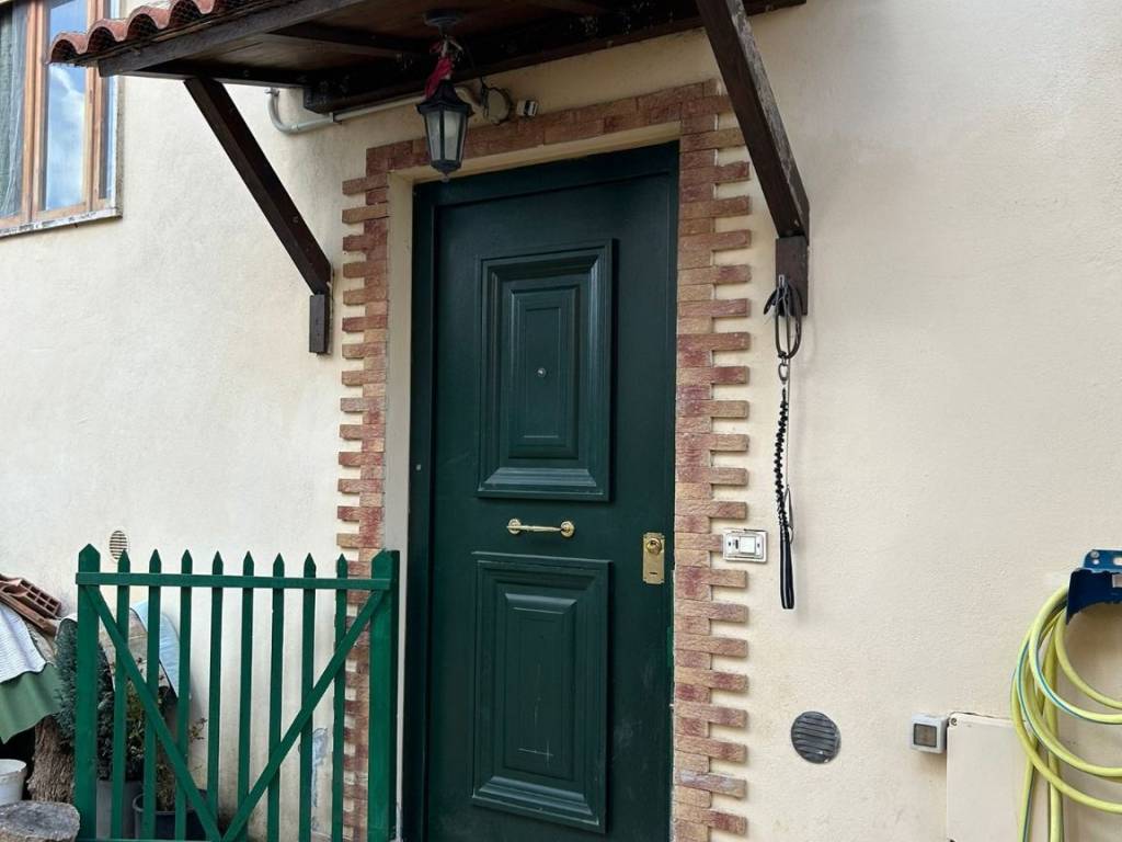 Appartamento a Aprilia in Via Vallelata - Foto 4