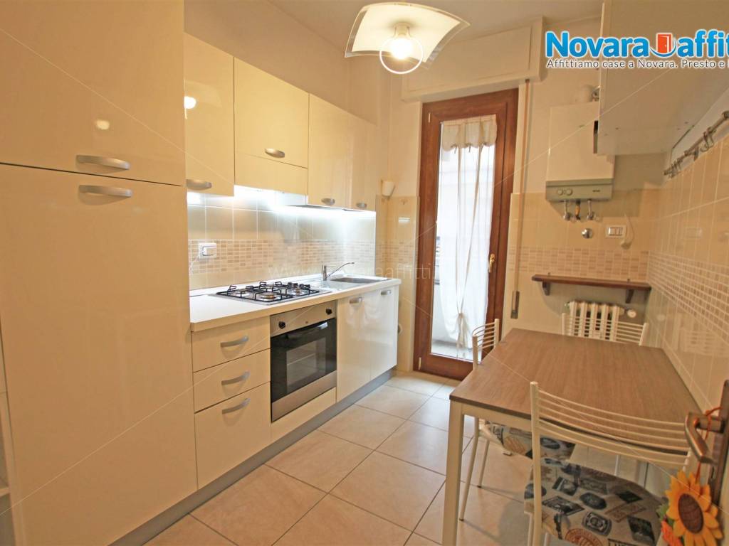 Appartamento a Novara in Via Cesare Magnani Ricotti - Foto 5