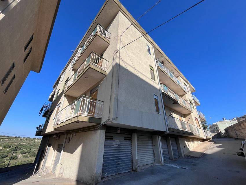 Appartamento a Noto in Via Giosuè Borsi - Foto 2