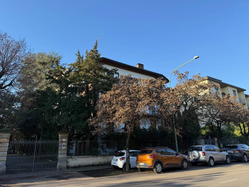 Attico / mansarda a Modena in Viale Gaetano Moreali, 102 - Foto 1