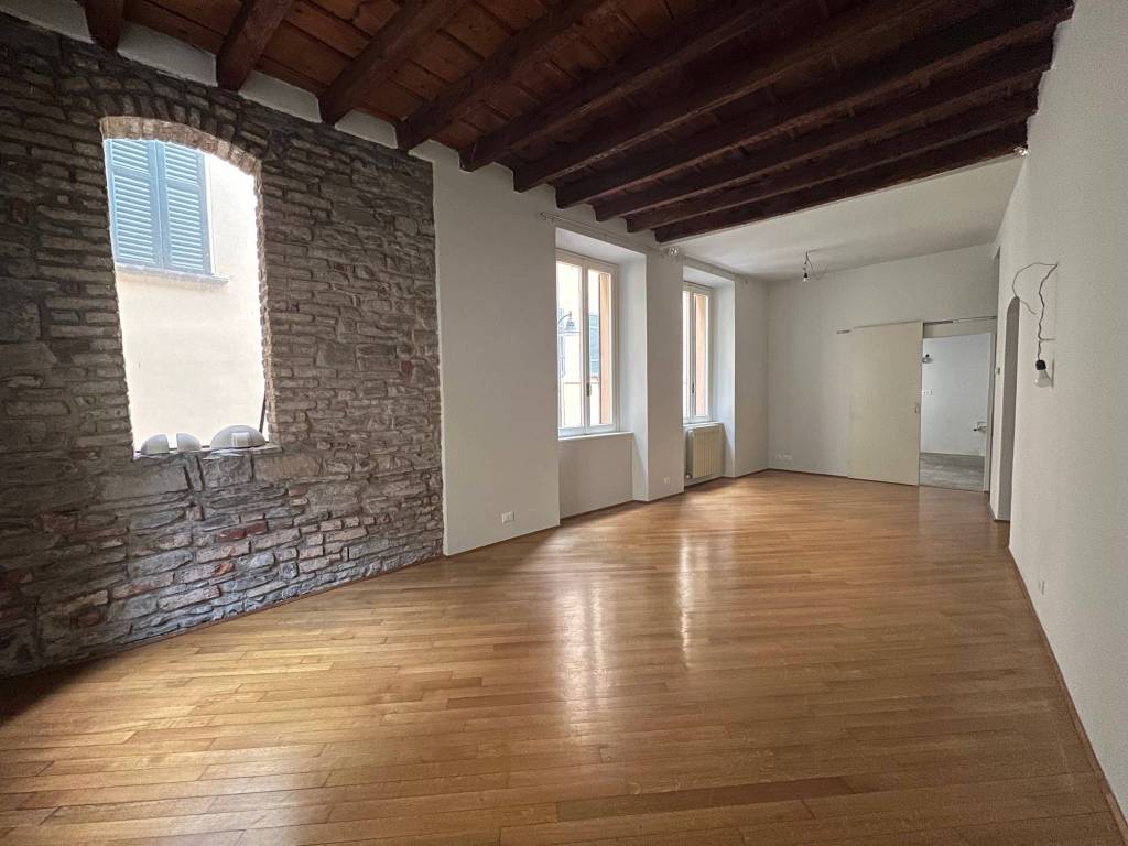 Appartamento a Como in Via Vittorio Emanuele II - Foto 2