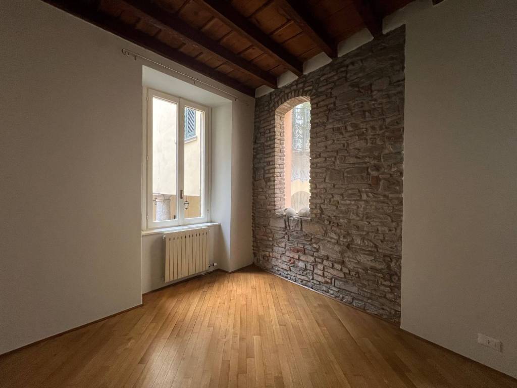 Appartamento a Como in Via Vittorio Emanuele II - Foto 4