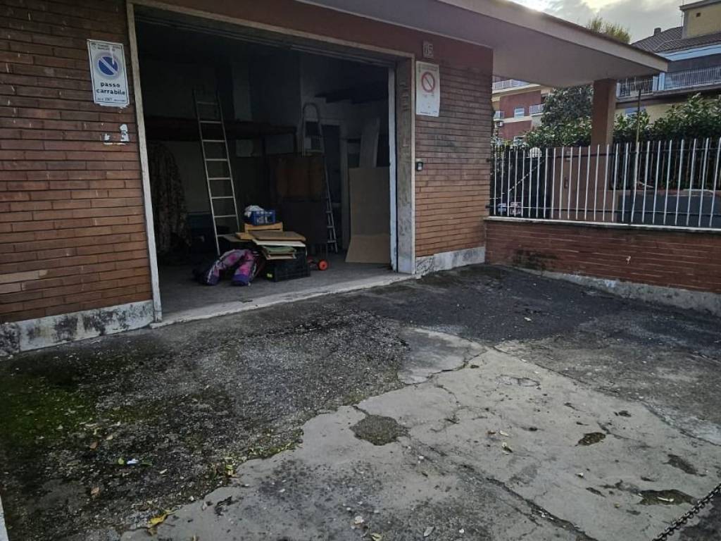 Box / garage a Roma in Via Simone Mosca - Foto 1