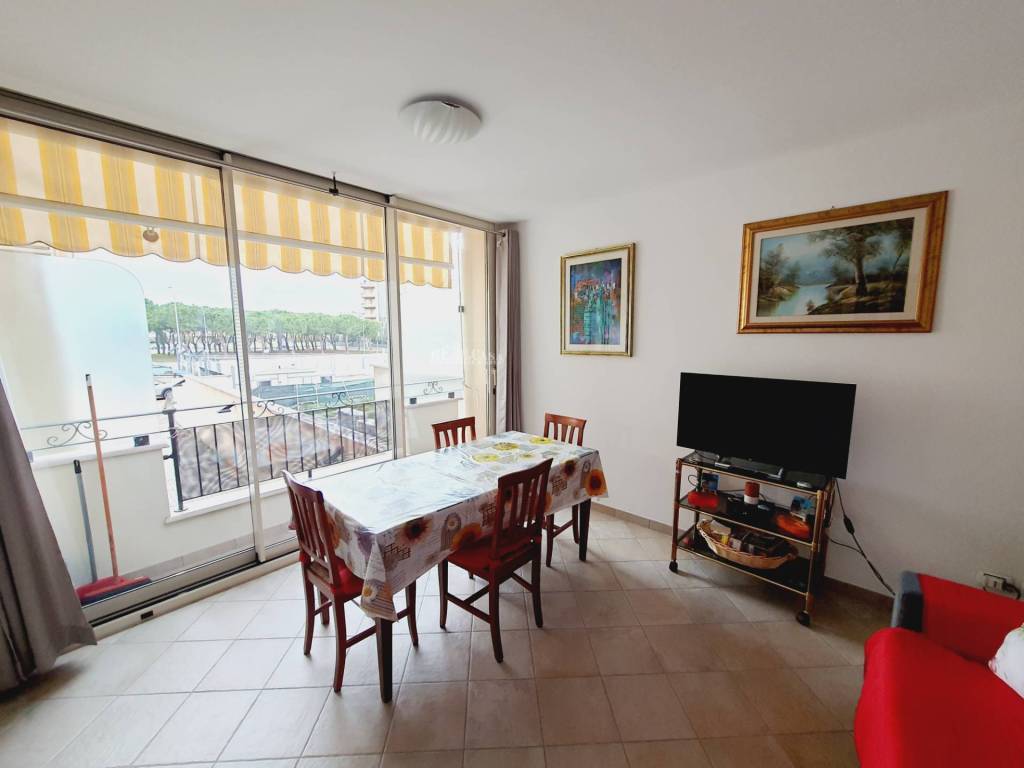 Appartamento a Alba adriatica in lungomare marconi - Foto 2