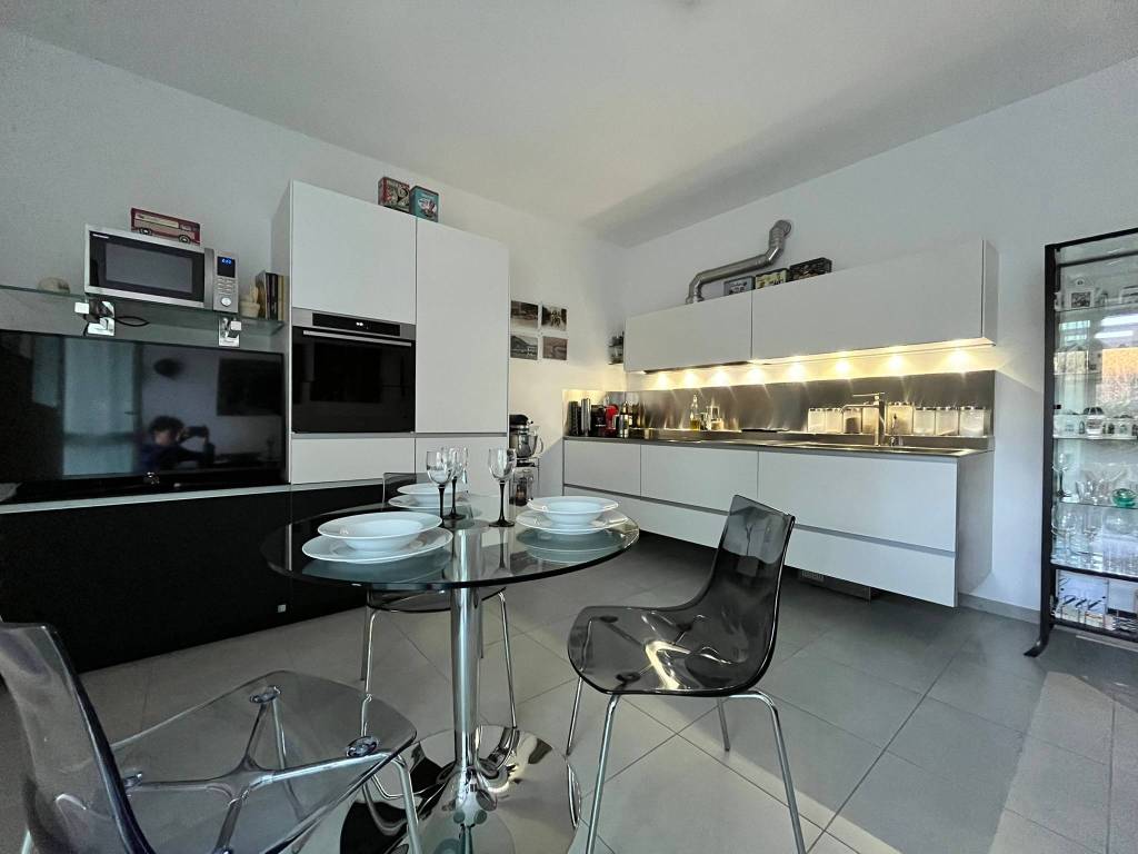 Appartamento a Albissola marina in Via Giovan Battista Pergolesi, 15 - Foto 4