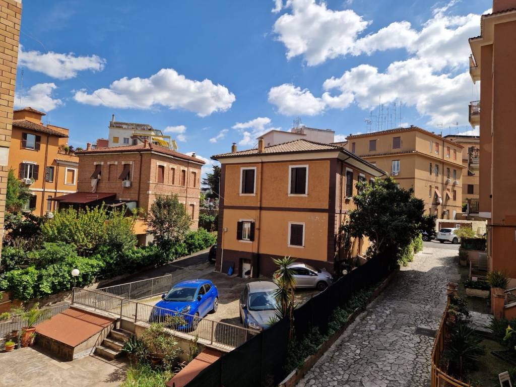 Appartamento a Roma in Via Prospero Santacroce, 128 - Foto 4