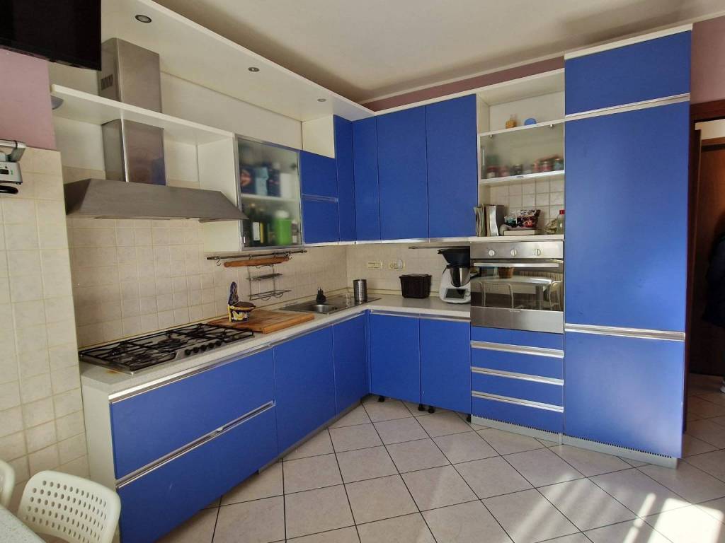 Appartamento a Arona in Via Mottarone - Foto 3