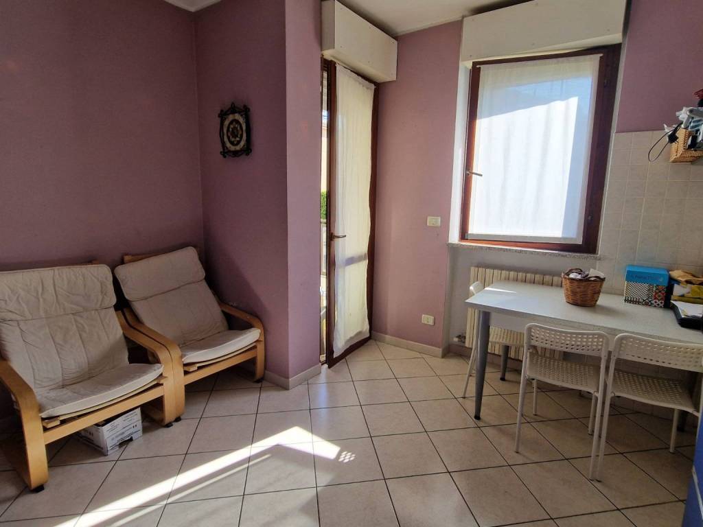 Appartamento a Arona in Via Mottarone - Foto 5