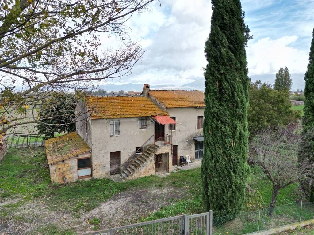Rustico / casale a Assisi in Strada Provinciale di Tordandrea - Foto 2