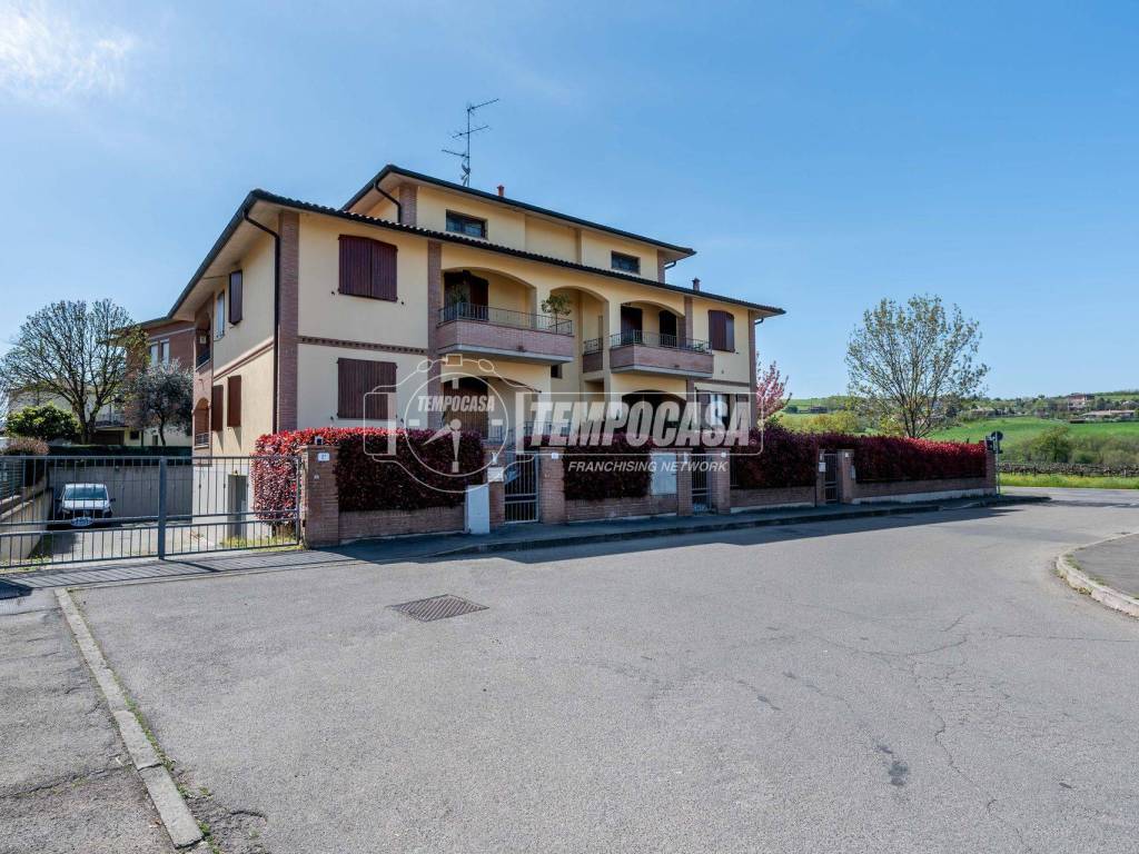Appartamento a Castellarano in Via DODI - CADIRGOGGIO - Foto 2