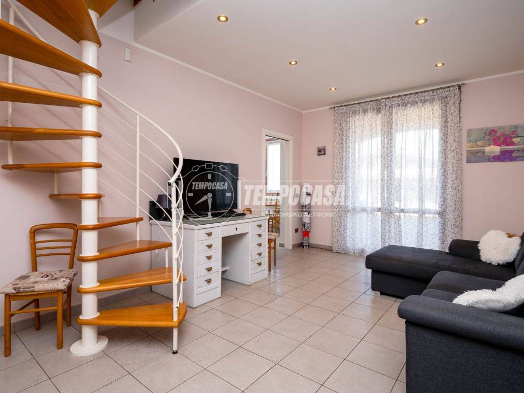 Appartamento a Castellarano in Via DODI - CADIRGOGGIO - Foto 3
