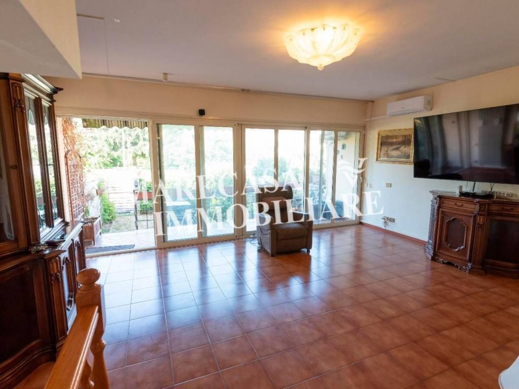 Villetta a schiera a Luni in Via Madonnina, - Foto 2