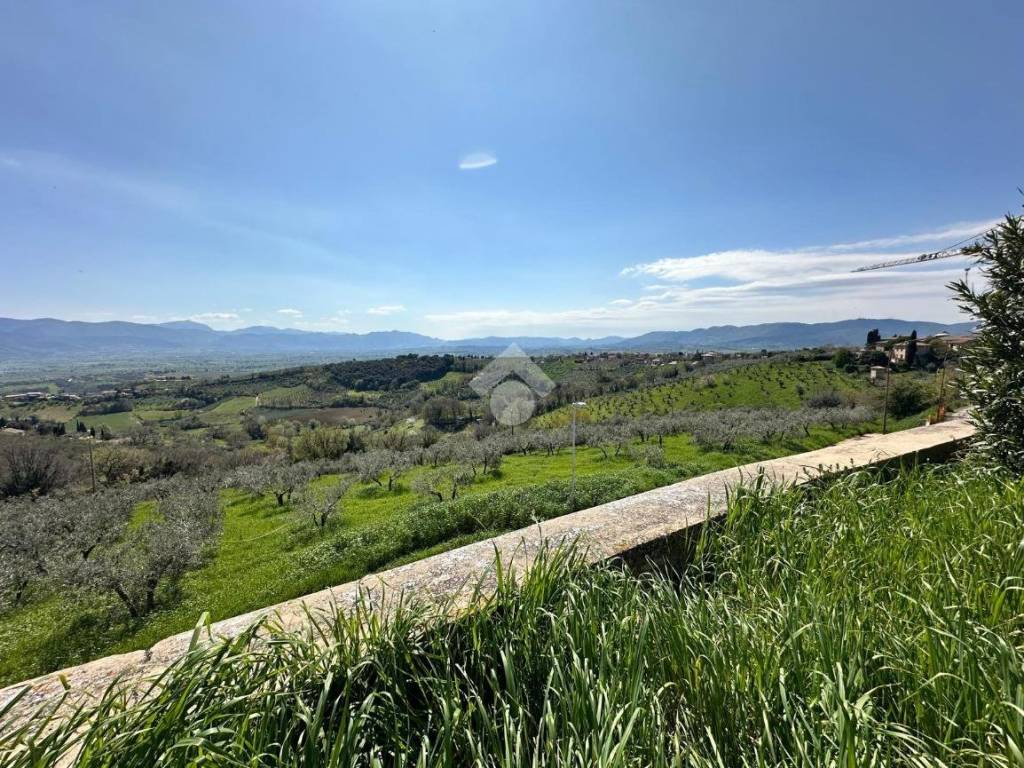 Casa indipendente a Montefalco in Via dei Vasari, 24 - Foto 2