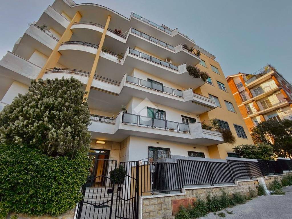 Appartamento a Roma in Via Francesco Acri - Foto 1