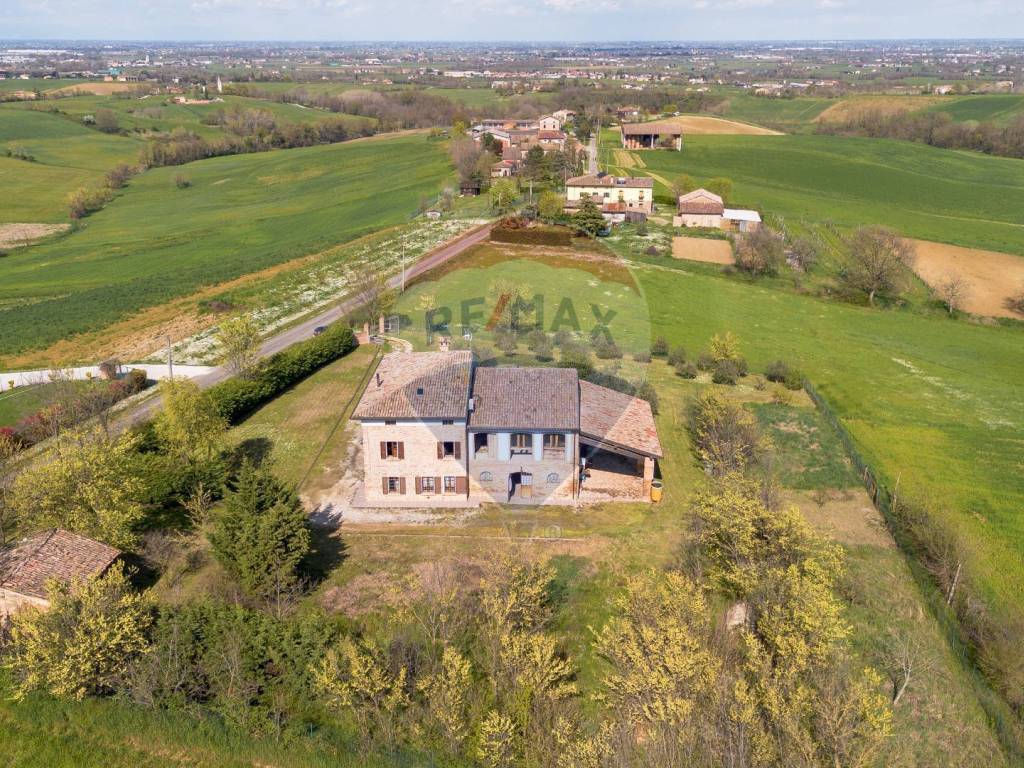 Casa indipendente a Fidenza in Frazione Siccomonte, 28 - Foto 1