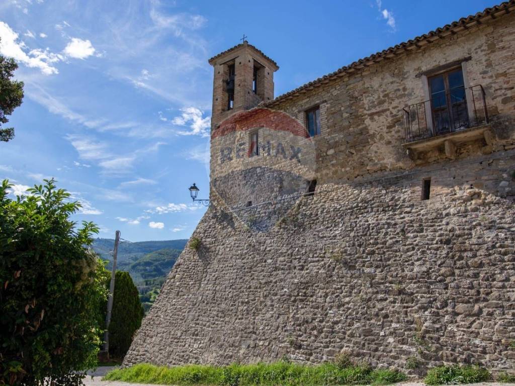Appartamento a Bevagna in Piazza Del Castello - Foto 2