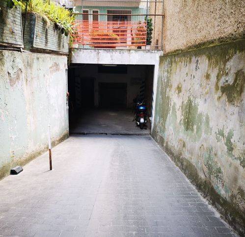 Box / garage a Caserta in Via Ricciardi - Foto 3