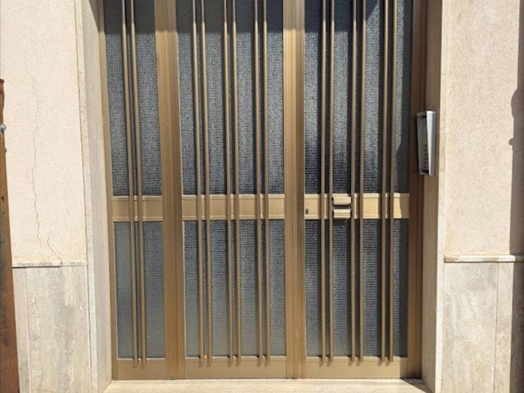 Appartamento a San cataldo in Via Mons. G. Jacono, 29 - Foto 2