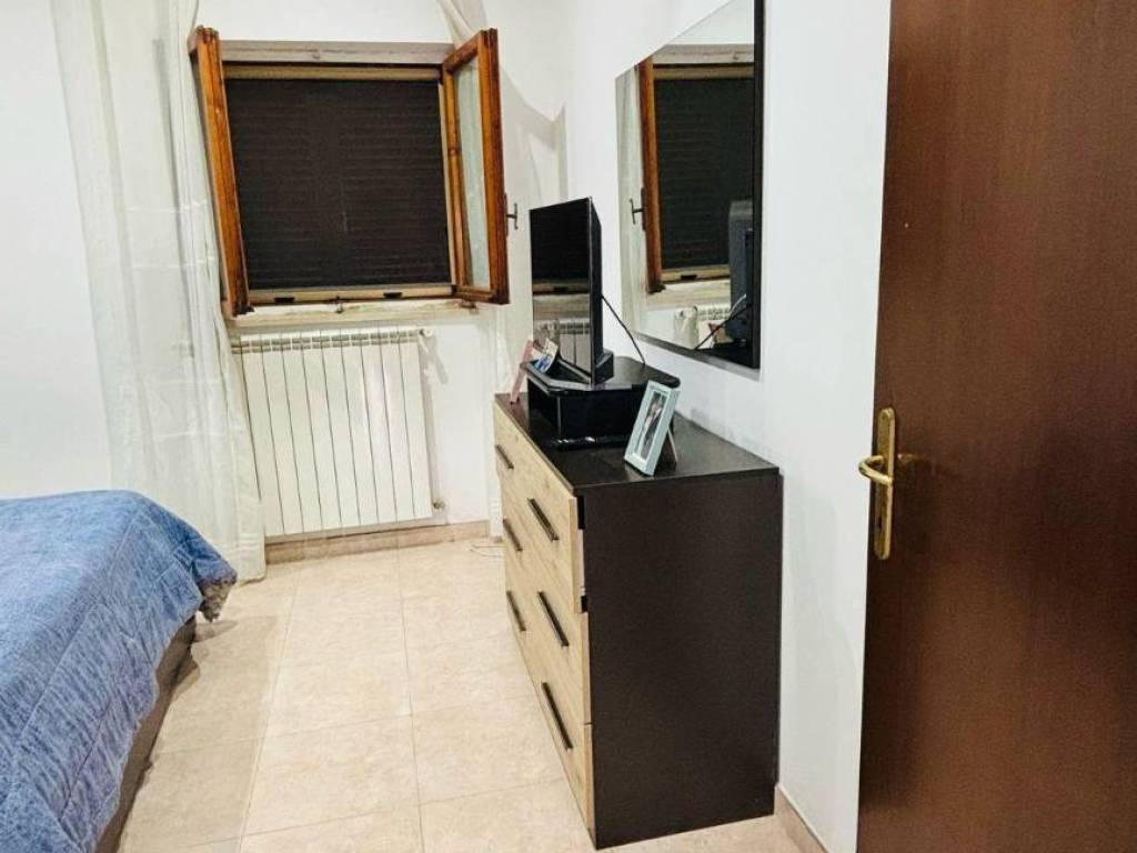 Villa a Aprilia in Via Duglia, 3 - Foto 4