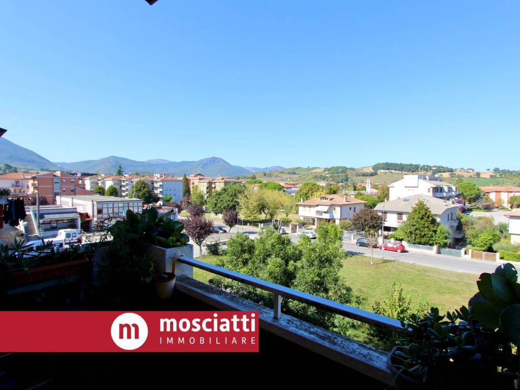 Appartamento a Matelica in Via Pietro Nenni, 12 - Foto 3