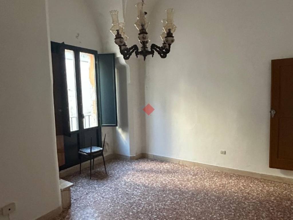 Appartamento a Grottaglie in Via F. Balestra, 5 - Foto 2