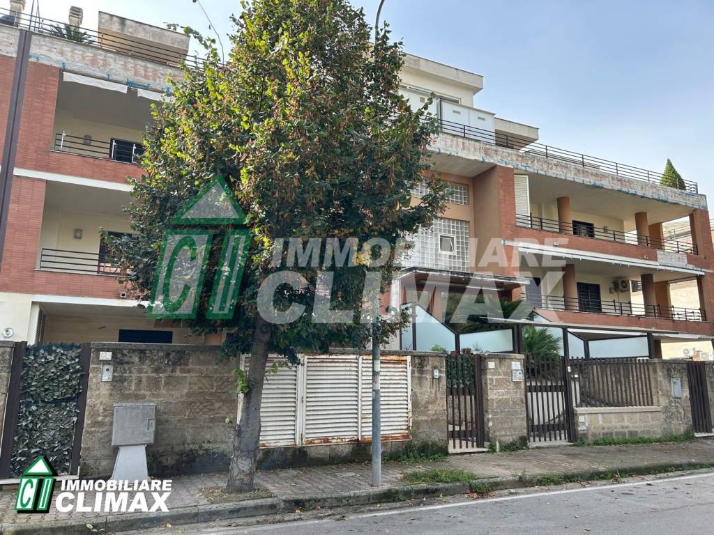 Appartamento a Caserta in Via Cesare Pascal, 12 - Foto 2